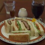 カフェ・サヴーレ - カツ野菜サンドとアイス珈琲