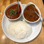 スパイスボックス - 2種のカレーセット ¥1,600- (税込)
            - チキンカレー (辛口)
            - フィッシュカレー (辛口)