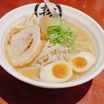 乃木坂ラーメン 東京食品 まる彦 - 