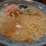 Kurume ramen kimmaru - ・久留米のラーメンにはゴマと紅ショウガが好き