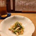 花いち - 焼いた揚げと水菜と貝柱の芥子和え