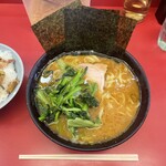 ラーメン 杉田家 本店 - 