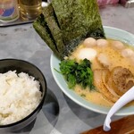 横浜家系ラーメン 魂心家 - 