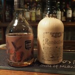 Bar 真夜中は別の顔 - 