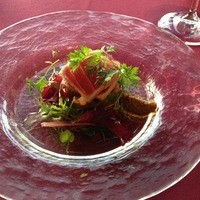 ボーン グランデ アリア - シチリアコース：マグロタタキと夏野菜のカポナータのセルクル仕立て