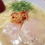 とんこつラーメン専門 八味豚骨 - 