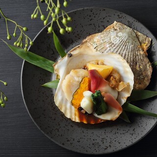 旬の味覚と四季の移り変わりを愉しむ和食堂『欅』