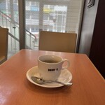 ドトールコーヒーショップ  - ホットコーヒー。300円。ありがたやー。