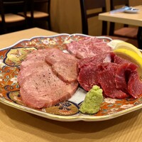 神戸焼肉 金虎 - 