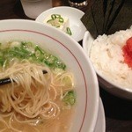 Men Dainingu Fuku - 麺アップ