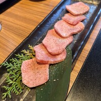 神戸牛焼肉 石田屋。Hanareの上 - 