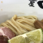 麺屋くろ松 - 平打ち麺！めちゃウマ