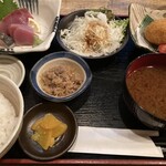 一里 - 選べるセットランチ　蟹クリームコロッケ　刺身盛り合わせ