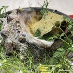 プチレストラン ブーケ・ド・フランス - 栄螺のフォン･ド･ヴォーとブルゴーニュバターのオーブン焼