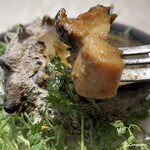 プチレストラン ブーケ・ド・フランス - 特大サイズの栄螺には身もたっぷり