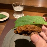 アカ - 馬肉とエゴマの葉