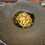 オステリア プロフーモ - 本日のパスタ はまちとブラックオリーブのトマトソース(ハーフ)