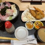 魚がし食堂　中央市場店 - 海鮮フライ盛りと海鮮丼(ご飯大) 1350円