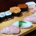 鮨藤 - どのネタも美味い。