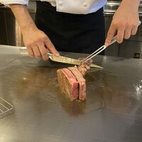 ステーキハウス あづま - 成形したお肉