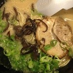 Yokoya - 豚骨ラーメン　ふつう　６８０円