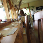 ビブラ ビブレ - 店内はウッディー調