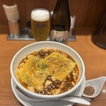 蝋燭屋 - アサヒスーパードライ中瓶550円
      焼きチーズ麻婆麺倍辛1400円
      痺れ激増し100円