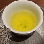 馳走 啐啄一十  - お飲み物②煎茶【広島県広島市安佐南区竹の湧水、硬度8.5の超軟水】を30℃超のお湯で淹れた煎茶