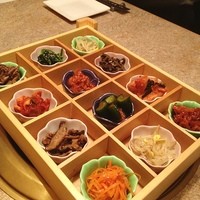 焼肉 銀座コバウ 特別室 - 前菜いろいろ、12種類