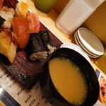 立ち寿司横丁 - 