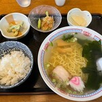 千石食堂 - 塩ラーメン500円+半ライス150円