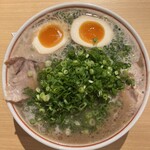 三代目 博多 だるま - チャーシュー麵味玉ネギ