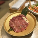 七輪焼肉 肉屋 - 