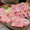 焼肉　弌