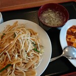 Ryuu Shou Menkan - 刀削麺の野菜炒め＋麻婆豆腐 税込800円