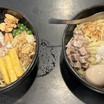 麺や 結 - 右：味玉塩油そば（大盛り）…税込1000円+100円=1100円　左：ガリバタJunk（追い飯付）…税込950円