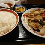 Taiyouken - ・肉野菜炒めライス 800円