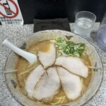 ラーメン 八龍 - チャーシューメン　味噌