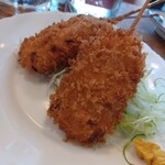 魚三酒場 - 串かつ@400円