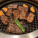 焼肉みつ星 - 