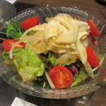 淡路島と喰らえ - 生湯葉とトマトのヘルシーサラダ