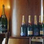 鉄板焼 貴布祢 - シャンパンボトル