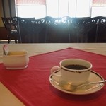 鉄板焼 貴布祢 - 珈琲と店内