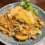 大衆中遊華食堂 八戒 - ホルモン炒麺