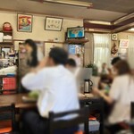 久砂園 - 店内、すごい人