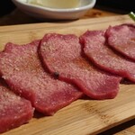 カウンター焼肉かるび - ネギ塩タン