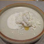 フィエルテ - 白桃と生姜のデザート