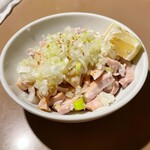 もつ焼き ウッチャン 新宿思い出横丁 - がつ刺し