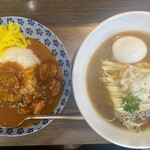 ヌードル＆スパイスカレー 今日の1番 - 朝限定セット　¥1,000-(税込)
      ※かけそば＋本日のカレー(粗挽ソーセージカレー)