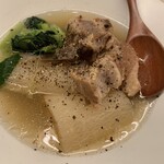 Iro Daidokoro Ya - スペアリブと大根煮